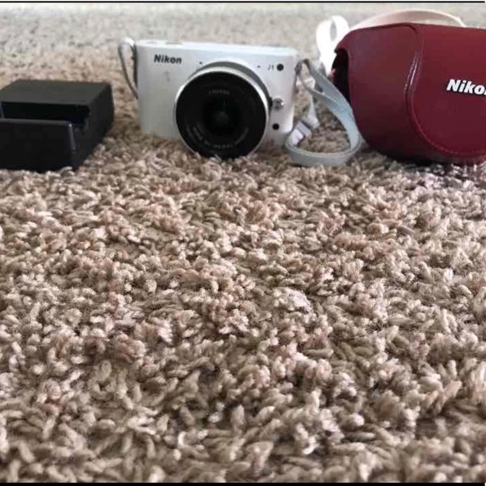nikon j1